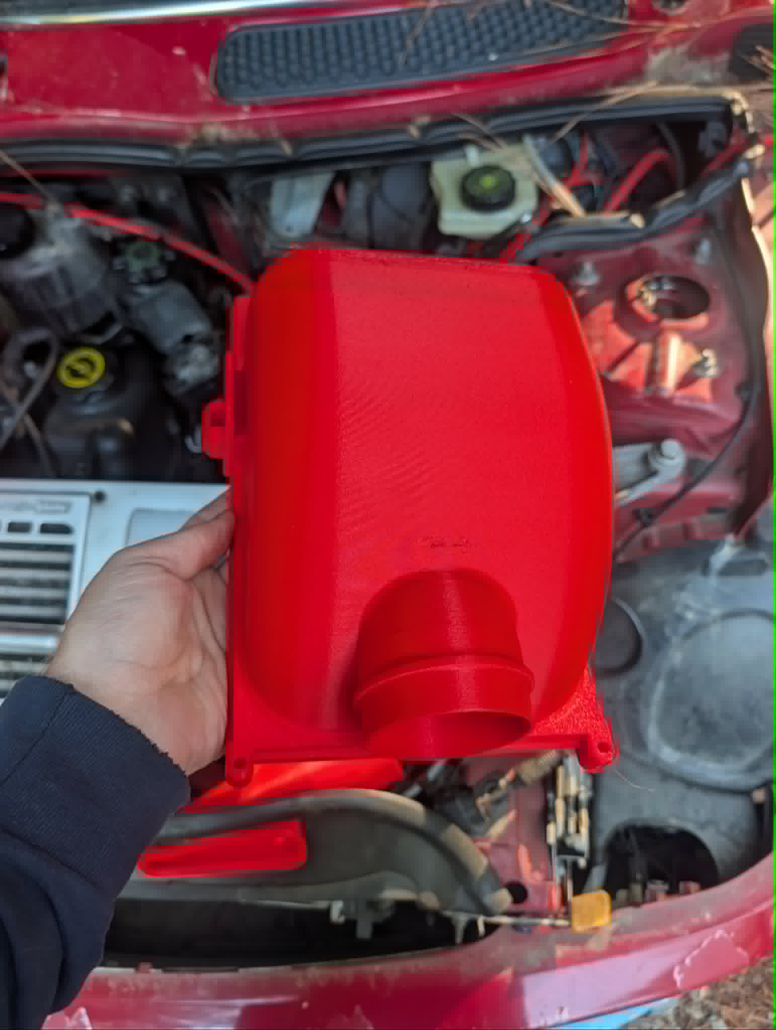 Red airbox shell